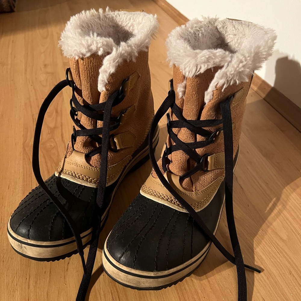 Sorry Women’s Tivoli Boot Size 8.5 Gently Used